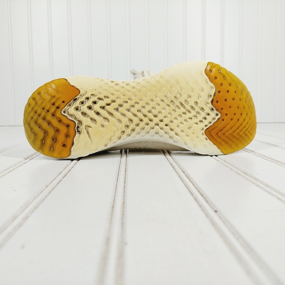 Nike Epic React Flyknit Light Cream Athleisure Running Sneakers E7 - Picture 10 of 12